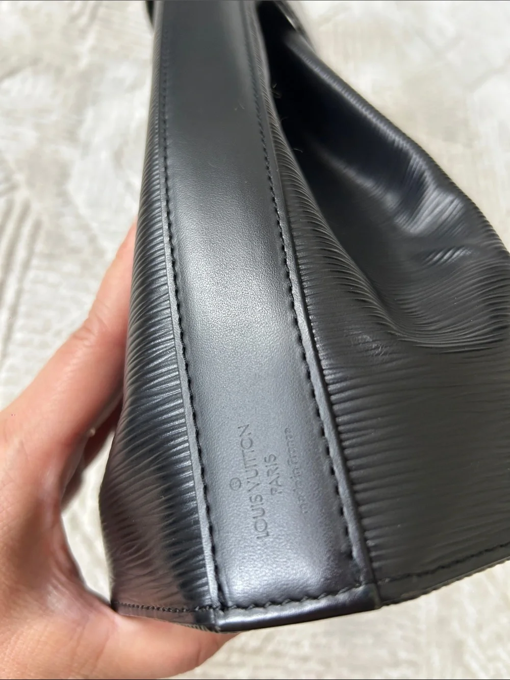 Louis Vuitton elegant black